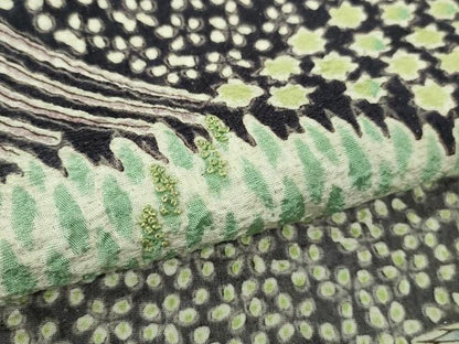 平和屋着物●極上　中国三大刺繍　相良刺繍　訪問着　重ね山花文　暈し染め　黒地　銀通し地　逸品　DZAB6966kh6