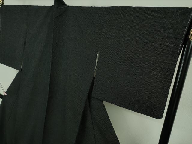平和屋本店●極上　白鷹お召　110亀甲　総詰め　黒地　ロング丈　逸品　未使用　DZAB6973kh6
