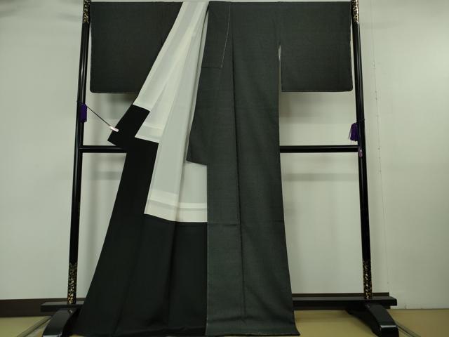 平和屋本店●極上　白鷹お召　110亀甲　総詰め　黒地　ロング丈　逸品　未使用　DZAB6973kh6