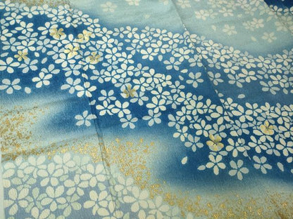 平和屋着物●極上　振袖　刺繍　舞花文　暈し染め　金糸　銀通し地　逸品　未使用　DZAB6990kh6