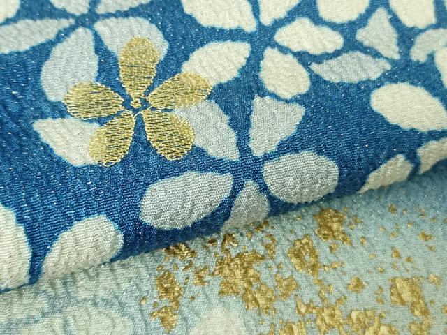 平和屋着物●極上　振袖　刺繍　舞花文　暈し染め　金糸　銀通し地　逸品　未使用　DZAB6990kh6