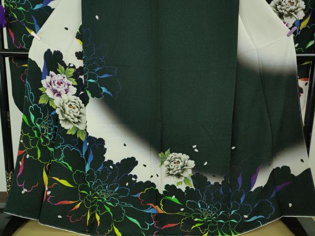 平和屋本店●極上　振袖　牡丹　暈し染め　黒地　金彩　銀通し地　逸品　DZAB6991kh6