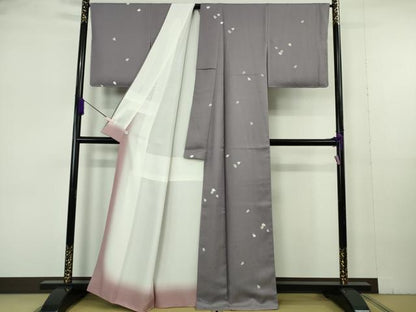 平和屋本店●極上　創業200年・7代目永治屋清左衛門　小紋　唐織　舞桜　花弁　鳩羽色地　鈴乃屋扱い　逸品　未使用　DZAB7031kh6