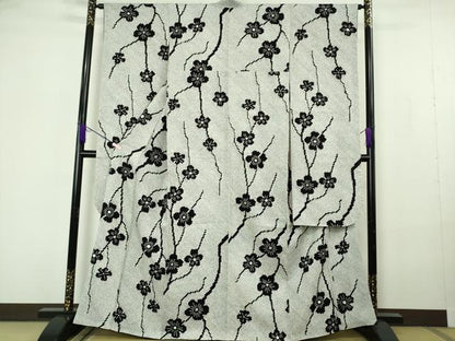 平和屋本店●極上　本疋田絞り　振袖　枝梅　白×黒　ほていや扱い　逸品　DZAB7158kh6