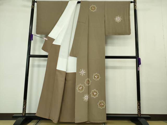 平和屋本店●極上　本加賀友禅作家　金丸修一　訪問着　花鳥丸文　媚茶色地　逸品　未使用　DZAB7176kh6
