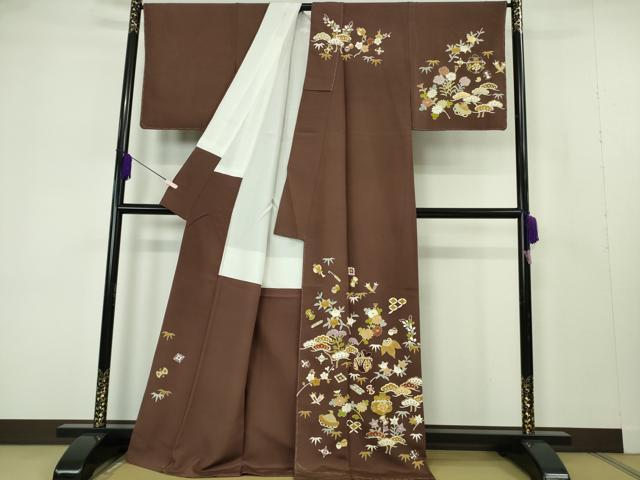 平和屋本店●極上　銀座　志ま亀　訪問着　駒刺繍　宝尽くし　黒鳶色地　金彩　ロング丈　たとう紙付き　逸品　未使用　DZAB7195kh6