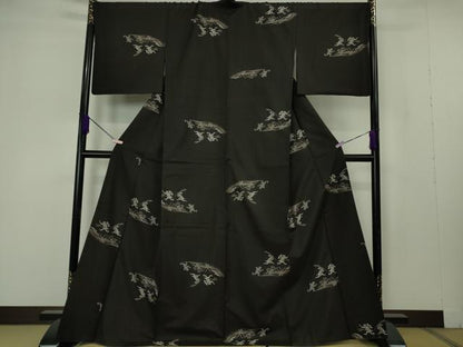 平和屋本店●極上　本場大島紬　9マルキ　地空　鳥獣戯画　黒地　さが美扱い　逸品　DZAB7208kh6