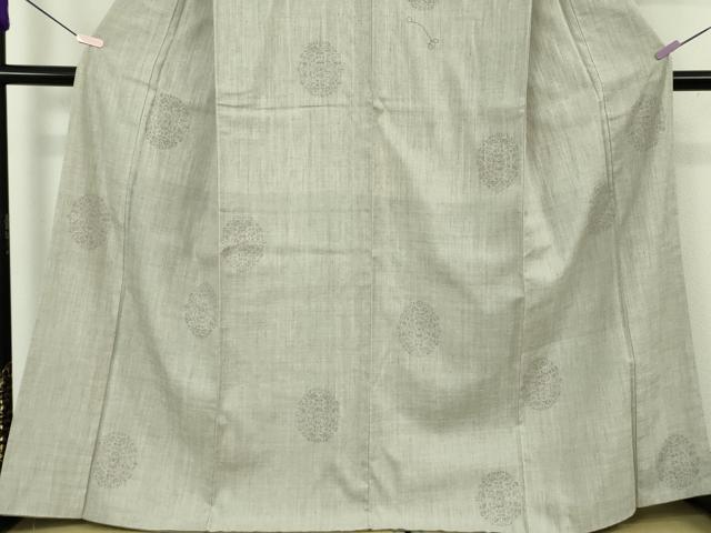 平和屋本店●極上　本場結城紬　重要無形文化財　地機　奥順謹製　100亀甲　宝相華　絹鼠色地　鑑定証・証紙付き　逸品　DZAB7210kh6
