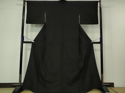 平和屋本店●極上　本場結城紬　重要無形文化財　色無地　暗黒色　逸品　DZAB7222kh6