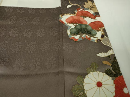 平和屋本店●極上　皇室献上作家　藤井寛　振袖　駒刺繍　雲取り吉祥花松文　黒紅色地　金彩　逸品　DZAB7242kh6