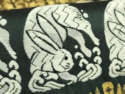 平和屋着物●極上　六通柄袋帯　唐織　錦繍細微　兎　羊羹色地　金銀糸　逸品　DZAB7313kh6