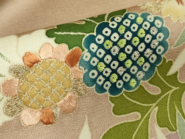 平和屋本店●極上　野口彦太郎　大彦三代目　江戸染繍友禅　色留袖　駒刺繍　束ね熨斗花文　白茶色地　金糸　逸品　DZAB7361kh6
