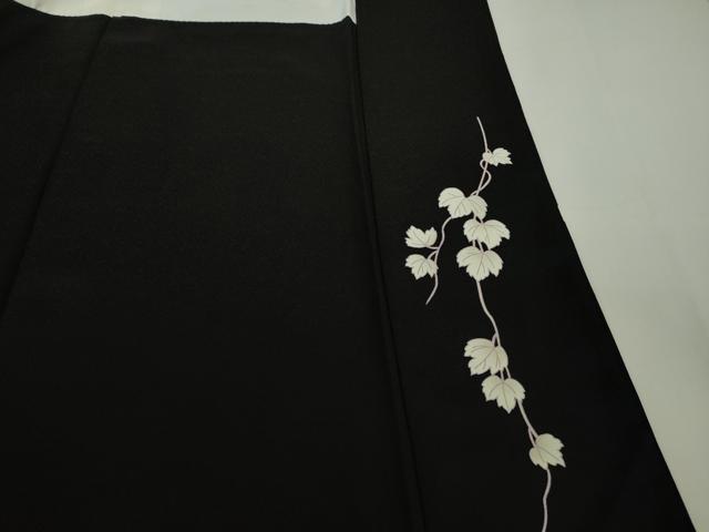 平和屋本店●極上　訪問着　作家物　駒刺繍　蔦の葉文　黒地　金彩　染の近江謹製　逸品　DZAB7376kh6