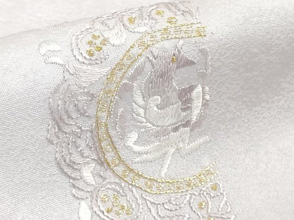 平和屋本店●極上　山口美術織物 皇室 伊勢神宮御用 西陣織　訪問着　総刺繍　鳥獣花唐草文　桜鼠色地　金銀糸　逸品　未使用　DZAB7380kh6