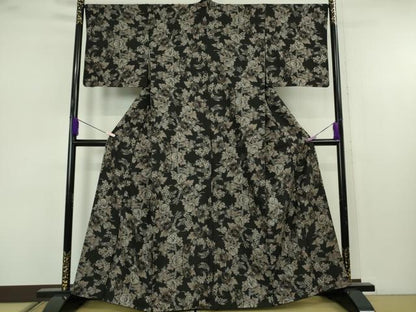平和屋本店●極上　本場大島紬　割り込み絣　草花文　黒地　逸品　DZAB7441kh6