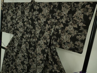 平和屋本店●極上　本場大島紬　割り込み絣　草花文　黒地　逸品　DZAB7441kh6