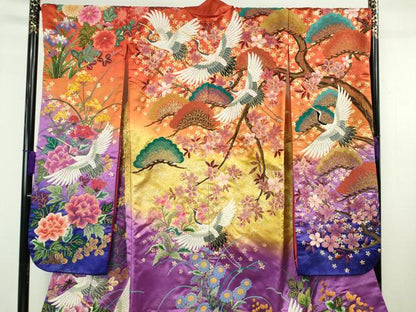 平和屋本店●極上　中国三大刺繍 相良刺繍　総手刺繍　色打掛　和装　婚礼　結婚式　花嫁　飛鶴松花文　暈し染め　金糸　逸品　DZAB7447kh6