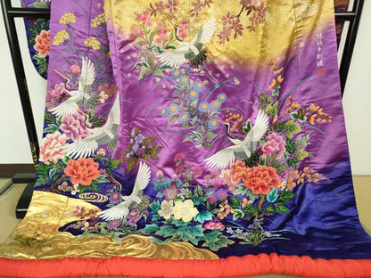 平和屋本店●極上　中国三大刺繍 相良刺繍　総手刺繍　色打掛　和装　婚礼　結婚式　花嫁　飛鶴松花文　暈し染め　金糸　逸品　DZAB7447kh6