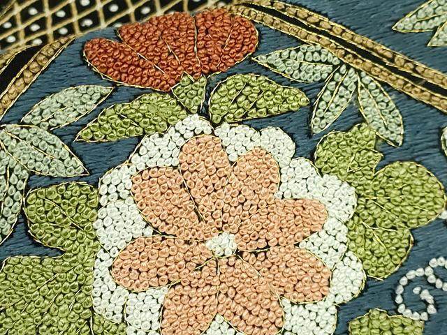 袋帯　スワトウ刺繍　相良刺繍　流線　縦縞　ドット　着物　102b d 平和屋本店○極上 銀座きしや 中国三大刺繍 スワトウ相良刺繍