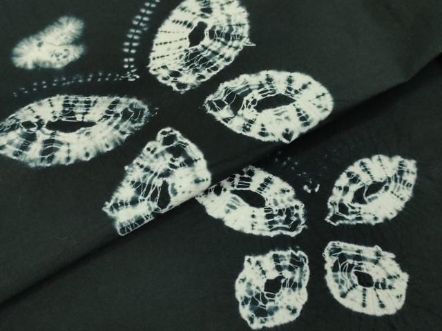 平和屋着物∴極上　夏物　浴衣　有松鳴海絞り　舞蝶文　黒地　綿　逸品　DZAB7486kh6