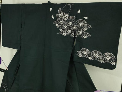 平和屋着物∴極上　夏物　浴衣　有松鳴海絞り　鯉の滝昇り　黒地　綿　逸品　DZAB7489kh6