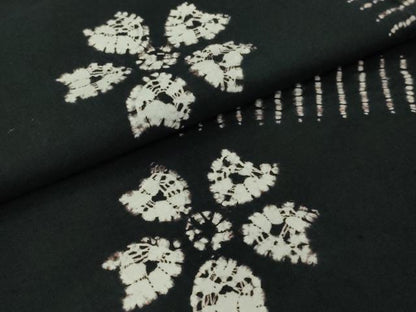 平和屋着物∴極上　夏物　浴衣　有松鳴海絞り　舞花文　黒地　綿　逸品　DZAB7496kh6