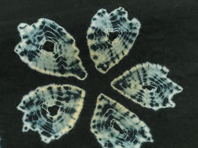 平和屋着物∴極上　夏物　浴衣　有松鳴海絞り　舞花文　黒地　綿　逸品　未使用　DZAB7498kh6