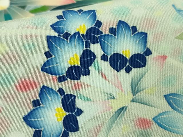 平和屋本店●極上　本加賀友禅作家　三口章　訪問着　枝花文　暈し染め　白緑色地　逸品　DZAB7645kh6
