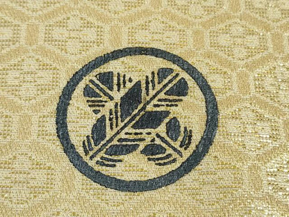平和屋着物●極上　男性　紋付き　長羽織セット　キングサイズ　舞台衣装　亀甲花文　金糸　逸品　DZAB7668kh6