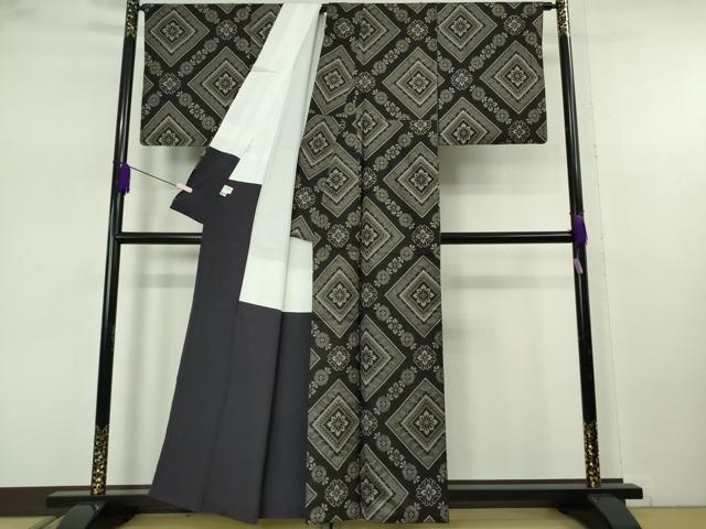 平和屋本店●希少　現代龍郷　龍郷絣　本場大島紬　古代絣大島　古代染色純泥染　大島紬美術館謹製　証紙付き　逸品　DZAB7696kh6