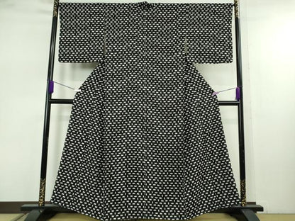 平和屋着物●極上　小紋　犬　黒地　逸品　未使用　DZAB7735kh6