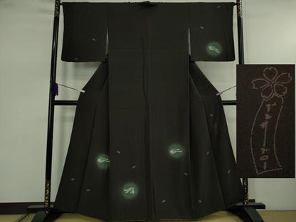 平和屋本店●極上　世界的人形師　辻村寿三郎　ジュサブロー　訪問着　兎　舞桜　紫黒色地　暈し染め　鬼しぼ縮緬　逸品　DZAB7872kh6