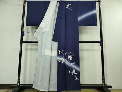 平和屋本店●極上　訪問着　総刺繍　葡萄唐草文　鉄紺色地　暈し染め　銀糸　逸品　未使用　DZAB7880kh6