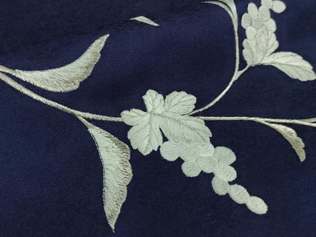 平和屋本店●極上　訪問着　総刺繍　葡萄唐草文　鉄紺色地　暈し染め　銀糸　逸品　未使用　DZAB7880kh6