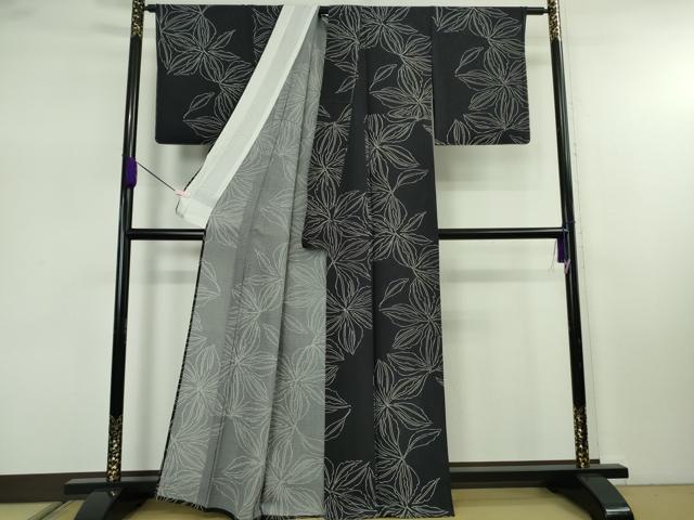 平和屋本店＊極上　夏物 世界的人形師 辻村寿三郎 ジュサブロー 小紋 絽縮緬　舞花文　濃い青褐色地　反端付き　逸品　未使用　DZAB7884kh6