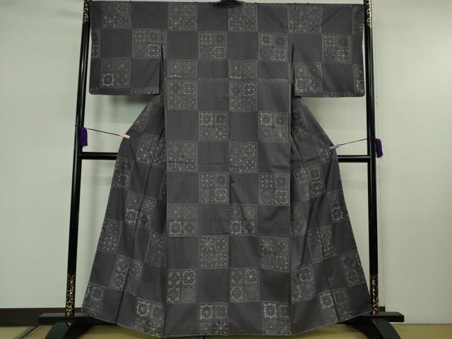 平和屋本店●極上　中国三大刺繍　スワトウ刺繍　汕頭刺繍　総刺繍　本場縞大島紬　市松花文　藤煤竹色地　逸品　未使用　DZAB7903kh6