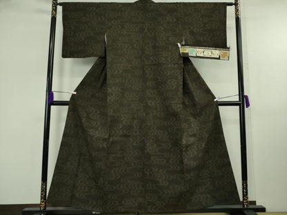 平和屋着物●極上　本場結城紬　重要無形文化財　井上商事謹製　80亀甲　観世水　黒地　証紙付き　逸品　DZAB8156kh6