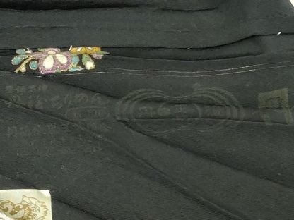 平和屋本店●極上 相良刺繍 お引きずり・引き振袖 結婚式 舞妓 芸妓 芸者 衣装 駒刺繍 花丸文 黒地 金糸 仮絵羽 逸品 未使用 DZAB8184kh6