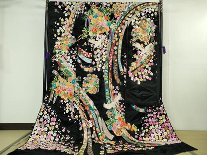 平和屋本店●極上 相良刺繍 総刺繍 お引きずり・引き振袖 結婚式 舞妓 芸妓 駒刺繍  蔓帯飛鶴 黒地 金糸 仮絵羽 逸品 未使用 DZAB8187kh6