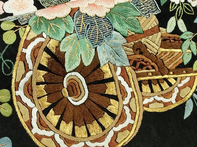 平和屋本店●極上 相良刺繍 総刺繍 お引きずり・引き振袖 結婚式 舞妓 芸妓 衣装 花車 枝垂れ桜 黒地 金糸 仮絵羽 逸品 未使用 DZAB8190kh6