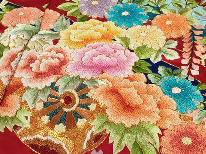 平和屋本店●極上 相良刺繍　総刺繍　色打掛　和装　婚礼　結婚式　花嫁　神社挙式　駒刺繍　花車　金糸　仮絵羽　逸品 未使用 DZAB8196kh6