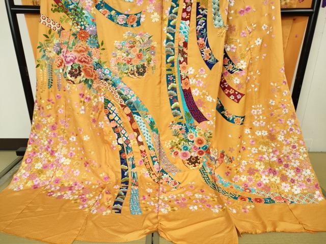 平和屋本店●極上 相良刺繍 総刺繍 お引きずり・引き振袖 和装 結婚式 舞妓 芸妓 衣装 駒刺繍 花車 金糸 仮絵羽 逸品 未使用DZAB8200kh6