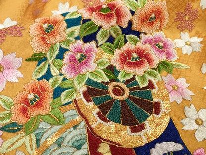 平和屋本店●極上 相良刺繍 総刺繍 お引きずり・引き振袖 和装 結婚式 舞妓 芸妓 衣装 駒刺繍 花車 金糸 仮絵羽 逸品 未使用DZAB8200kh6