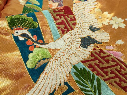 平和屋本店●極上　相良刺繍 総刺繍 色打掛 和装 婚礼 結婚式 花嫁 神社挙式 駒刺繍 花車 蔓帯飛鶴文 金糸 仮絵羽 逸品 未使用 DZAB8202kh6