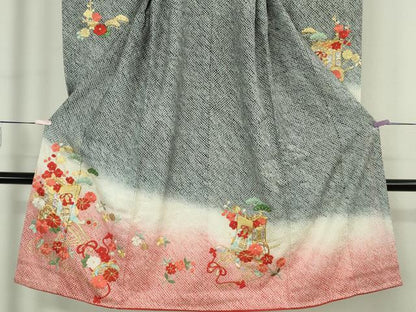 平和屋本店[]極上　七五三　女の子 7歳 祝着・襦袢(袷・半衿刺繍)セット　駒刺繍　総絞り　御所車花文　暈し染め　金彩　逸品　DZAB8209kh6