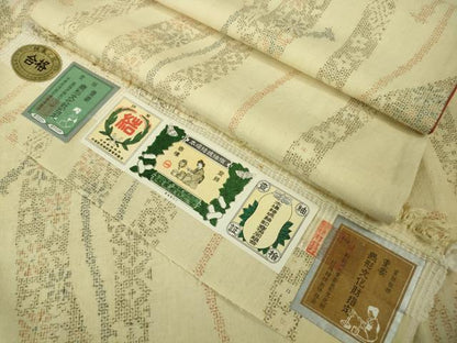 平和屋本店●極上　本場結城紬　重要無形文化財　奥順謹製　100亀甲　鬘帯花文　蒸栗色地　証紙付き　逸品　未使用　DZAB8358kh6