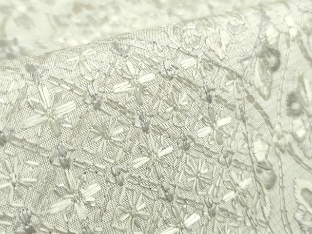 平和屋本店●極上　本場縞大島紬　白大島　総刺繍　切嵌花文　白地　逸品　未使用　DZAB8367kh6