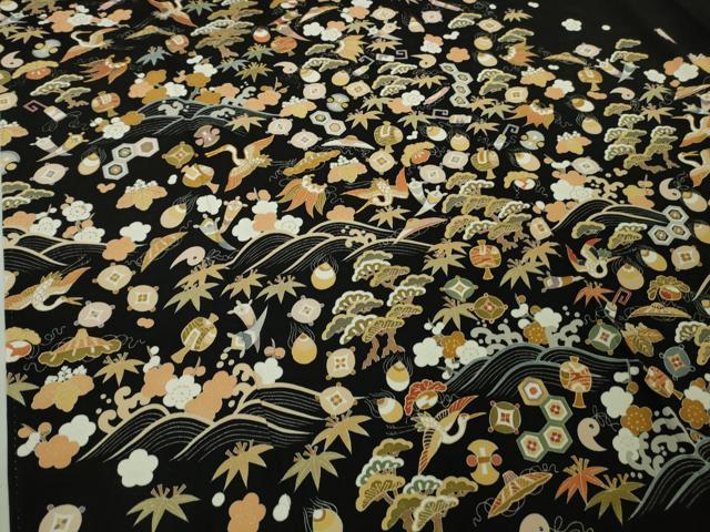 平和屋本店●極上　訪問着　駒刺繍　宝尽くし飛鶴文　黒地　金彩　逸品　DZAB8376kh6