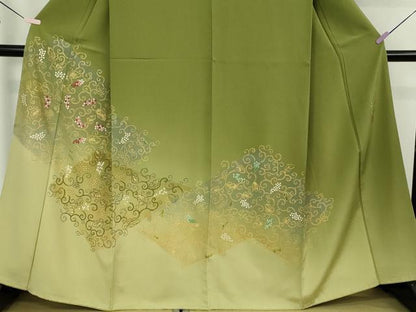 平和屋本店●極上　人間国宝　福田喜三郎　訪問着　刺繍　葡萄唐草文　草色　金彩　縮緬地　大丸扱い　逸品　DZAB8380kh6