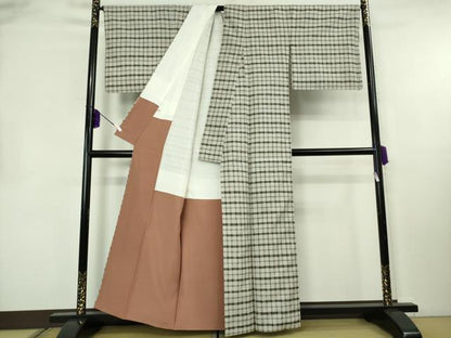 平和屋本店●希少　重要無形文化財　本場久米島紬　ゆうな染　手織　格子　三越扱い　逸品　DZAB8389kh6